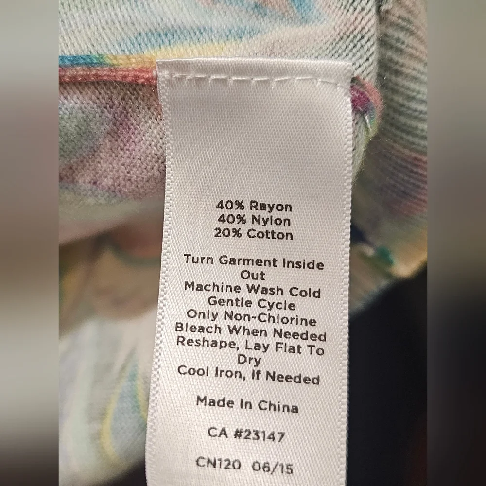 Women's Size L Talbot's  Colorful Patterned Long Sleeve Sweater SOFT - Picture 6 of 13